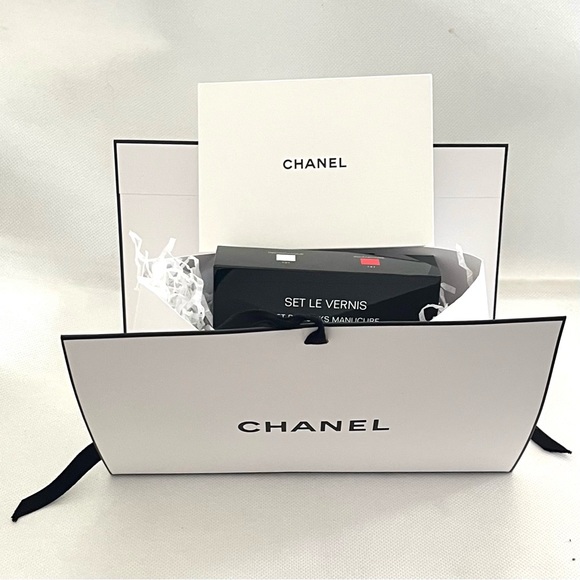 NEW Chanel Limited Edition ‘SET LE VERNIS’ Nail Looks Set - Picture 7 of 7